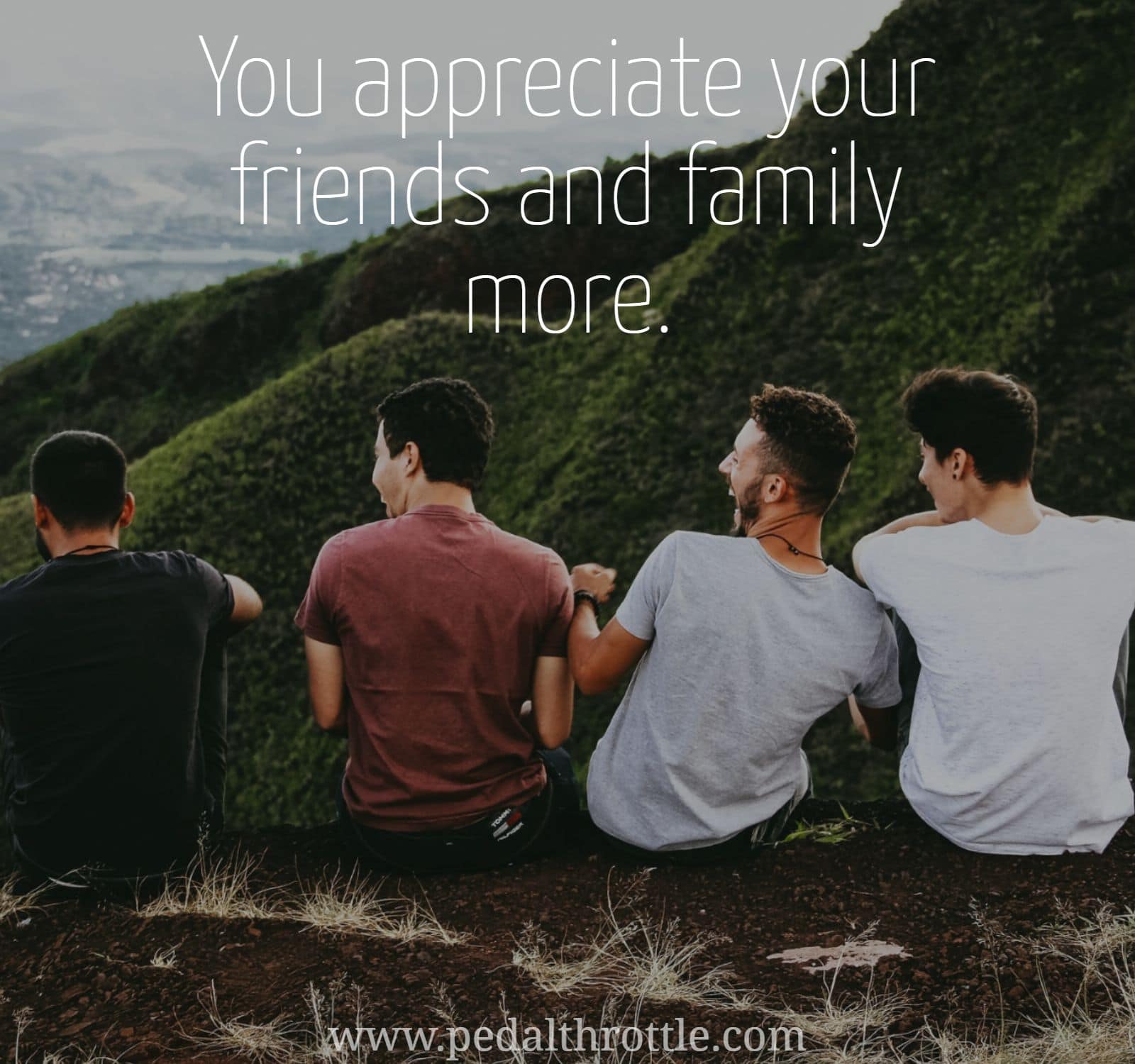 benefits of traveling_group of friends